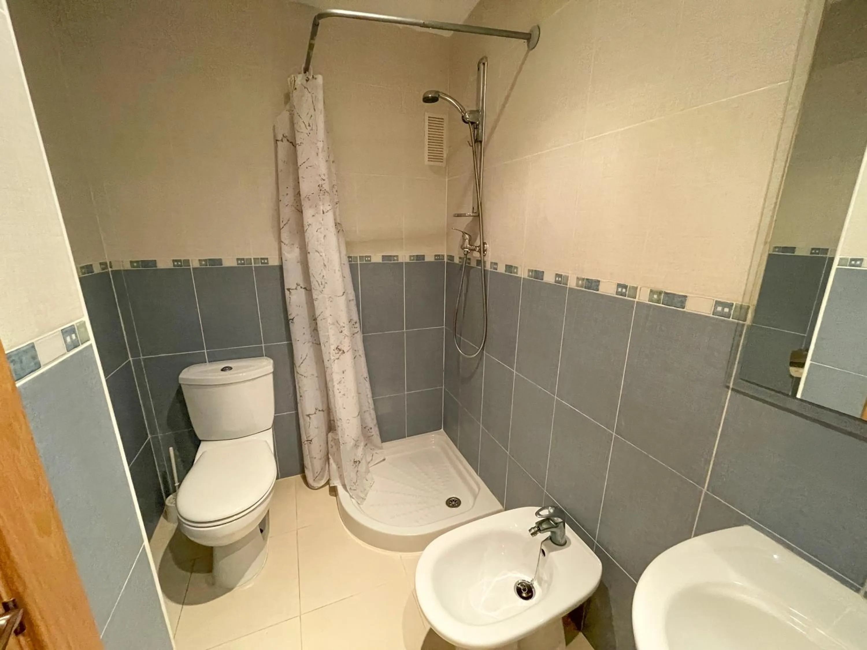 Shower in Apartamentos 3000 Marina D'Or