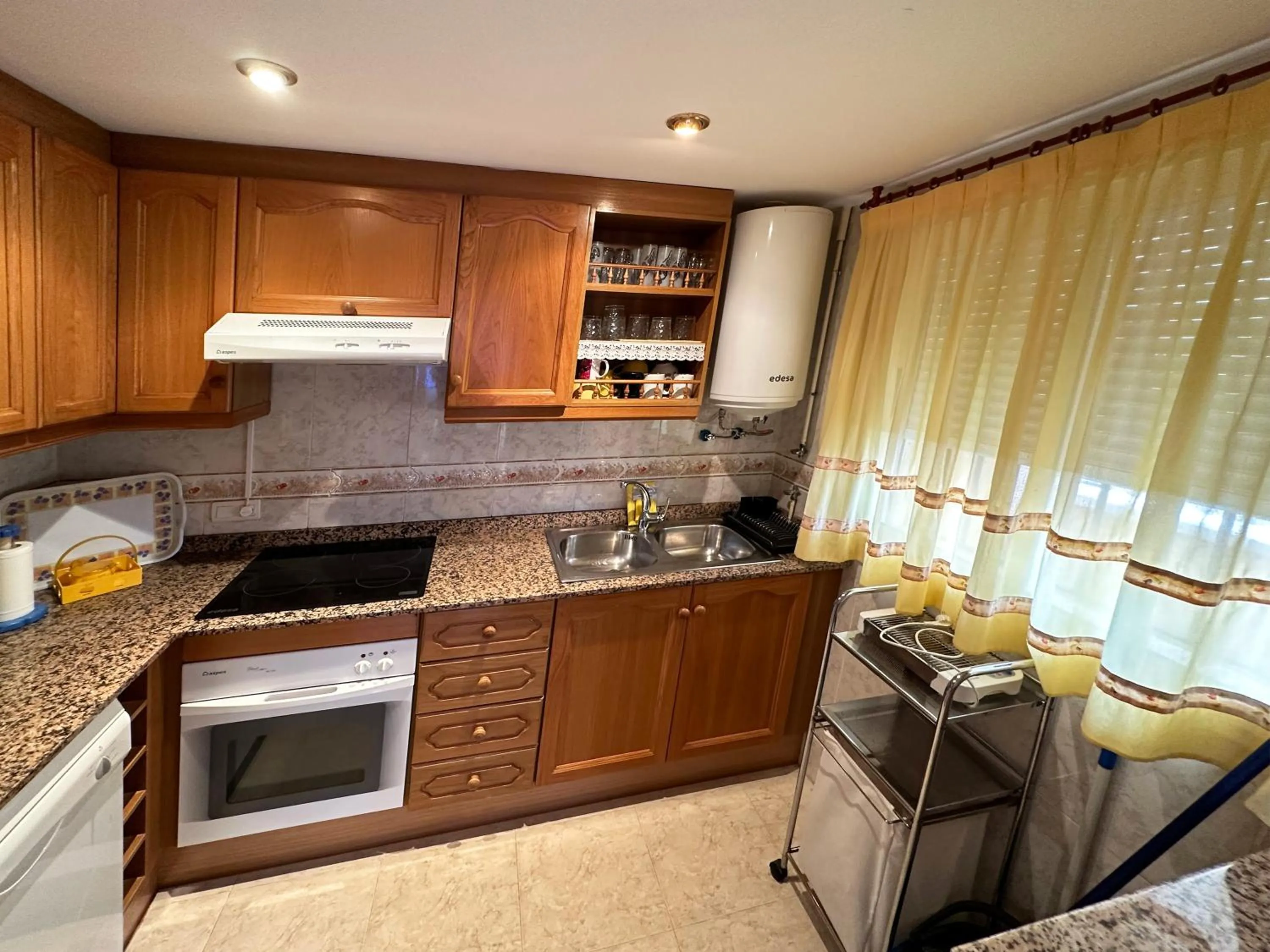 Kitchen or kitchenette in Apartamentos 3000 Marina D'Or