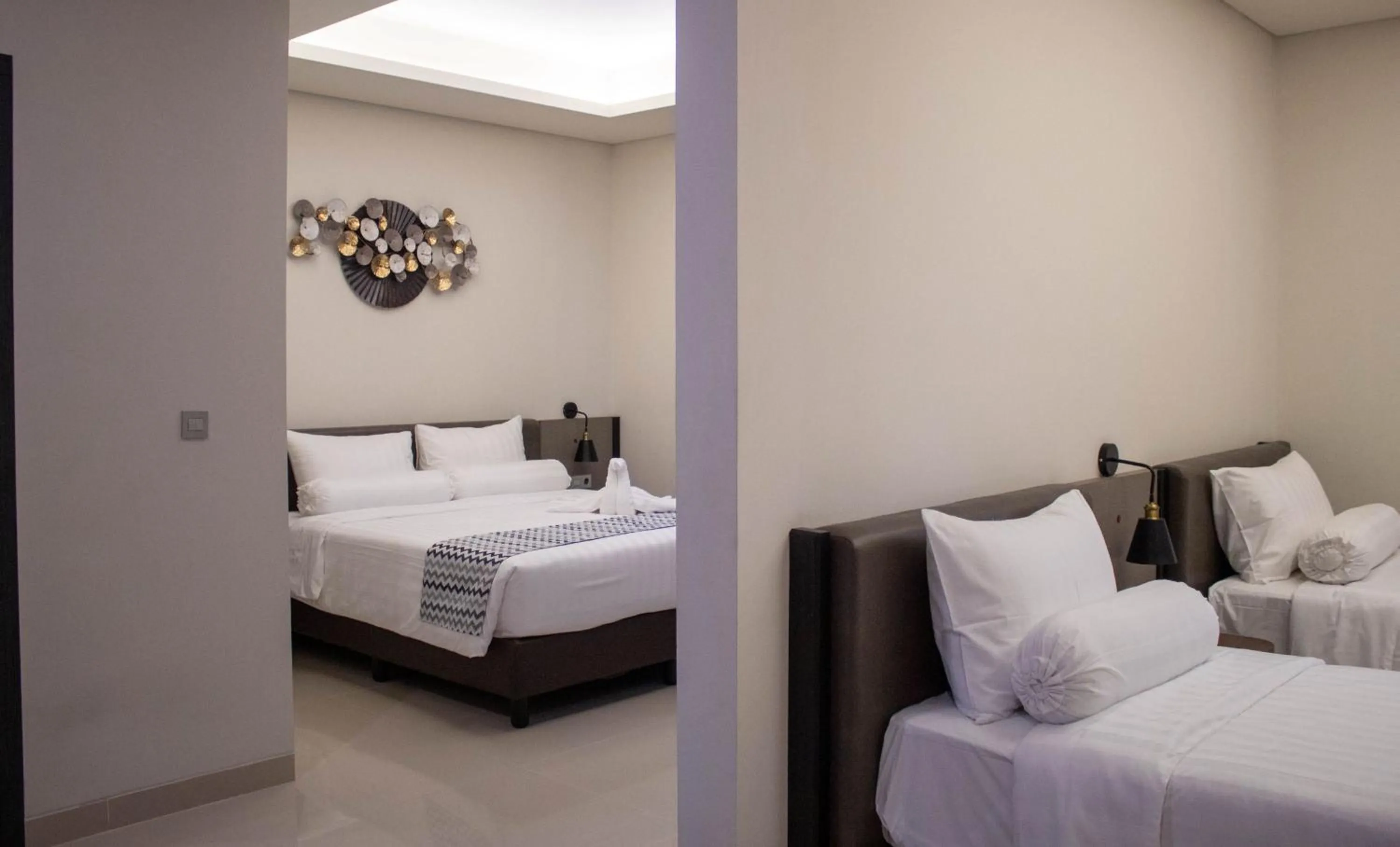 Bed in Azana Garden Hill Resort Blora