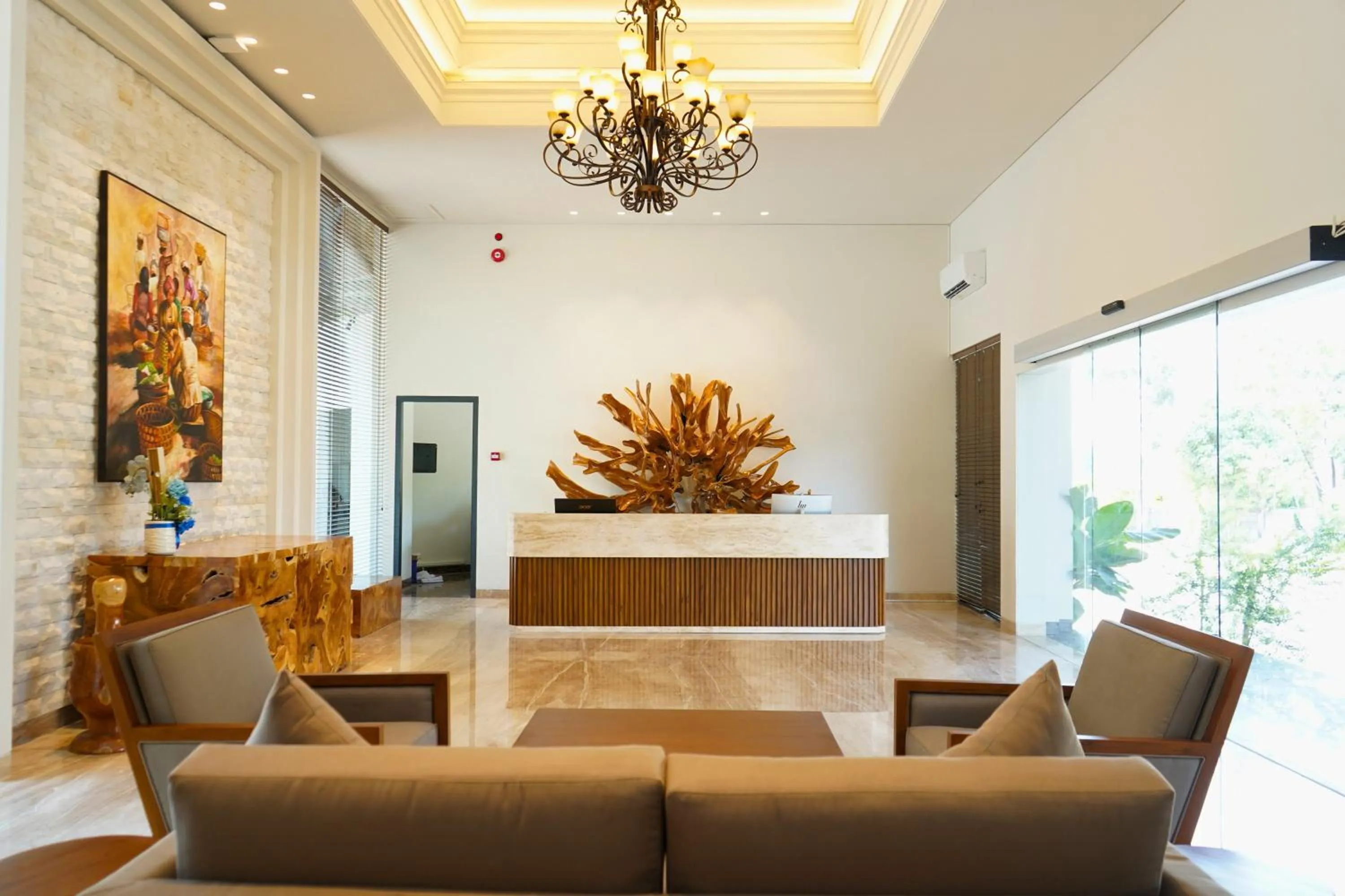 Azana Garden Hill Resort Blora