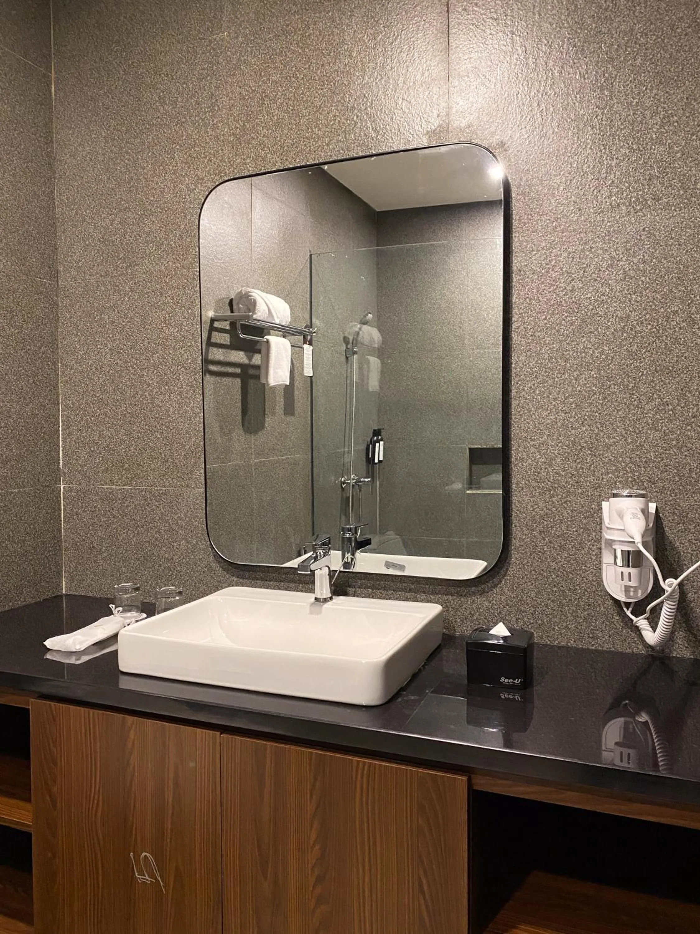 Azana Garden Hill Resort Blora