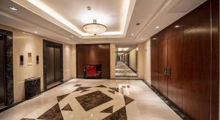 Bed in Jin Jiang Nanjing Hotel