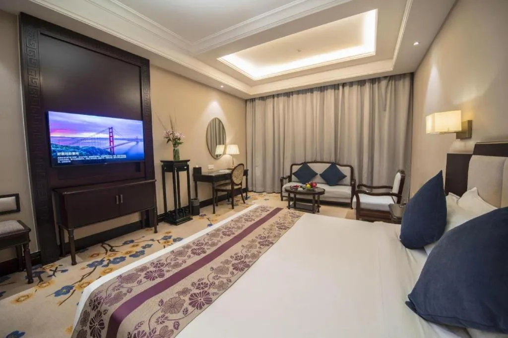 Bed in Jin Jiang Nanjing Hotel