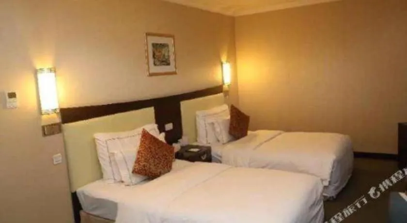 Bed in Beijing Jinjiang Fuyuan Hotel