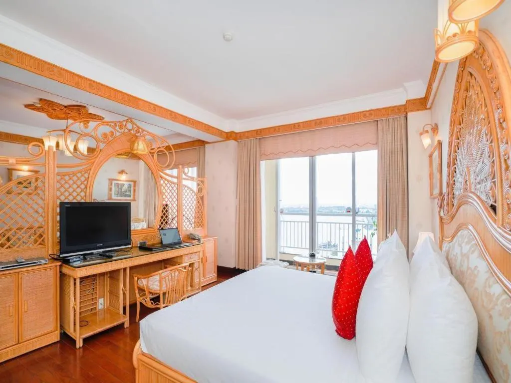 Bed in Senriver Hotel