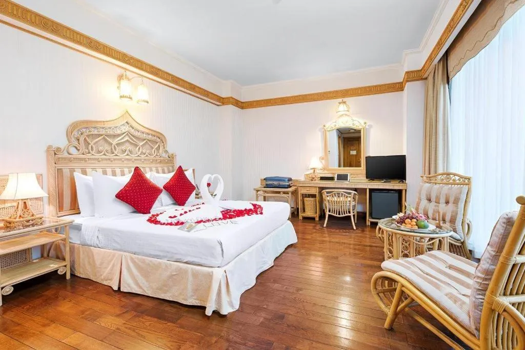 Bed in Senriver Hotel