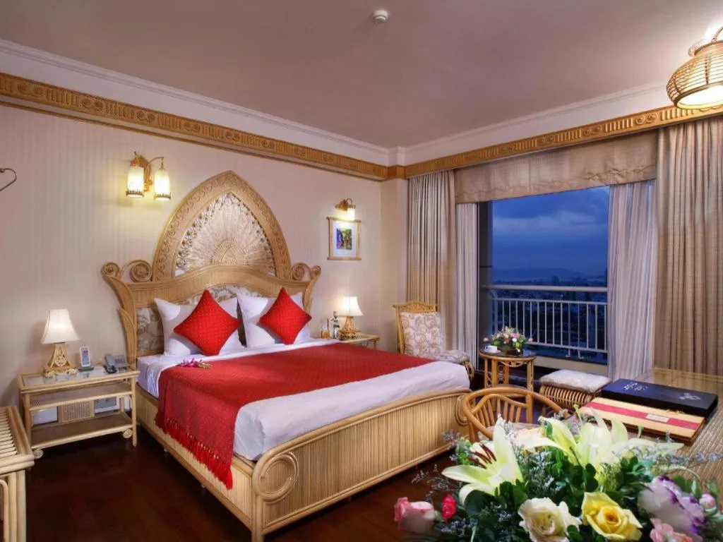 Bed in Senriver Hotel