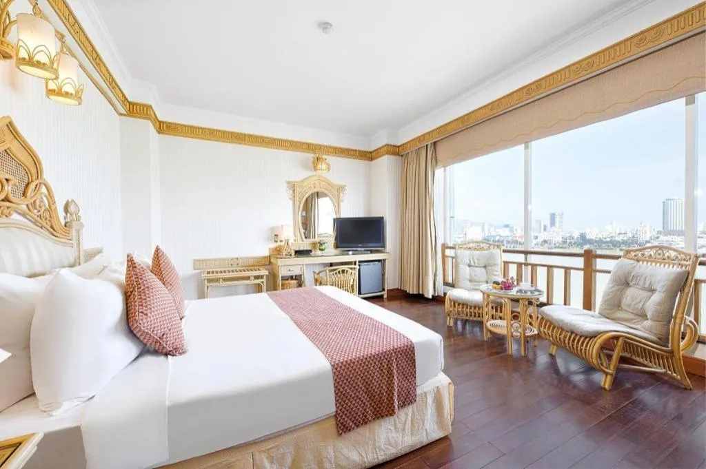 Bed in Senriver Hotel