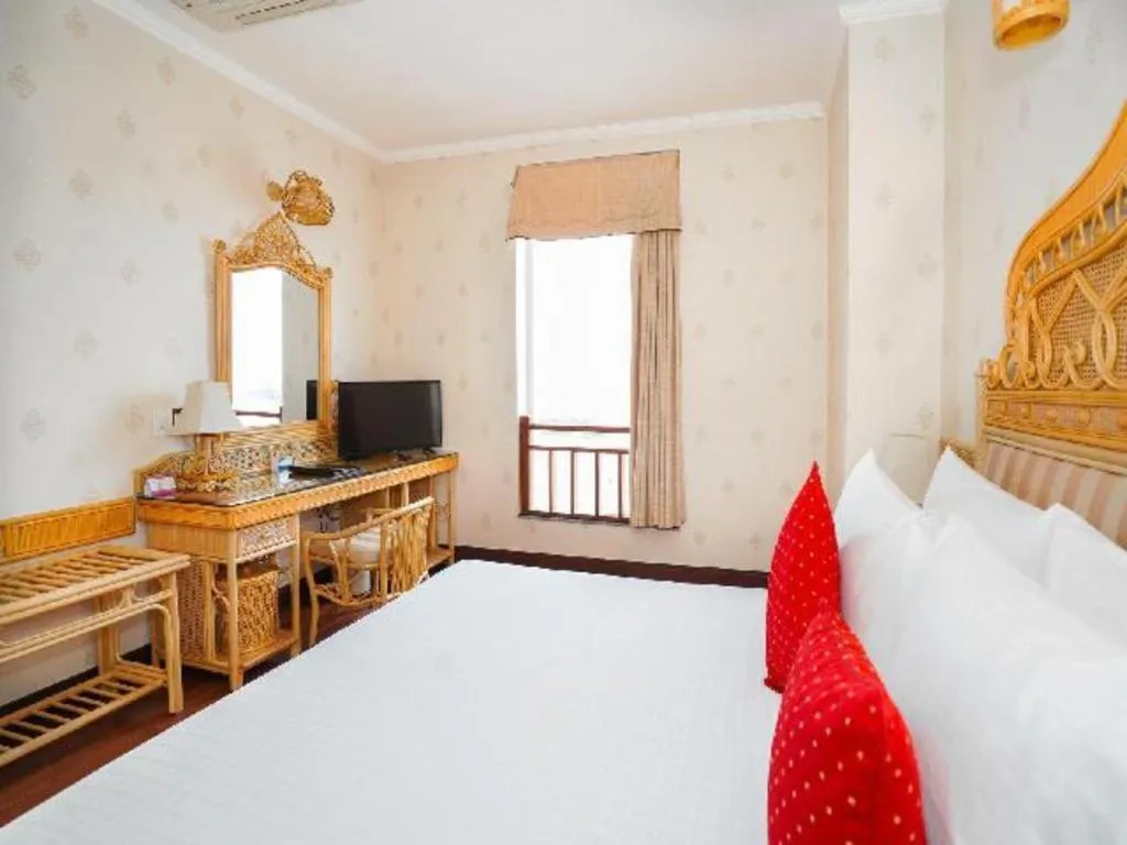 Bed in Senriver Hotel