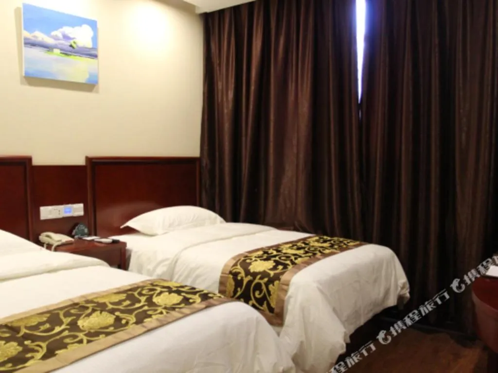 Bed in GreenTree Alliance Beijing Tiantan DonGMEn Hotel