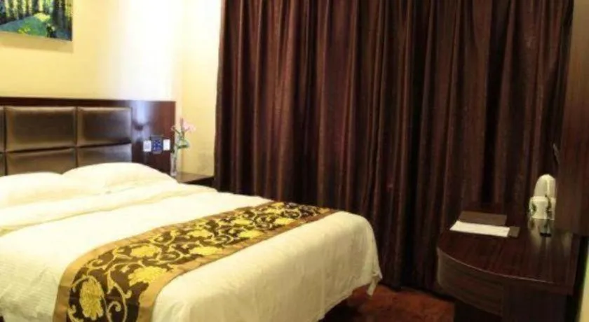 Bed in GreenTree Alliance Beijing Tiantan DonGMEn Hotel