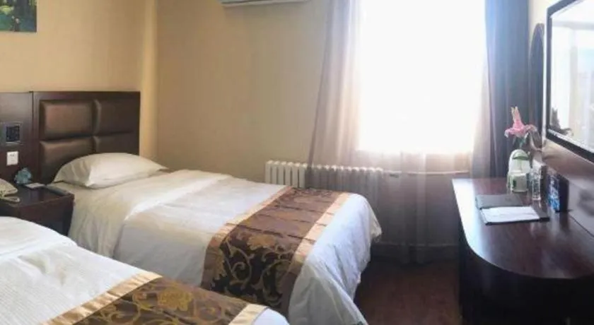 Bed in GreenTree Alliance Beijing Tiantan DonGMEn Hotel