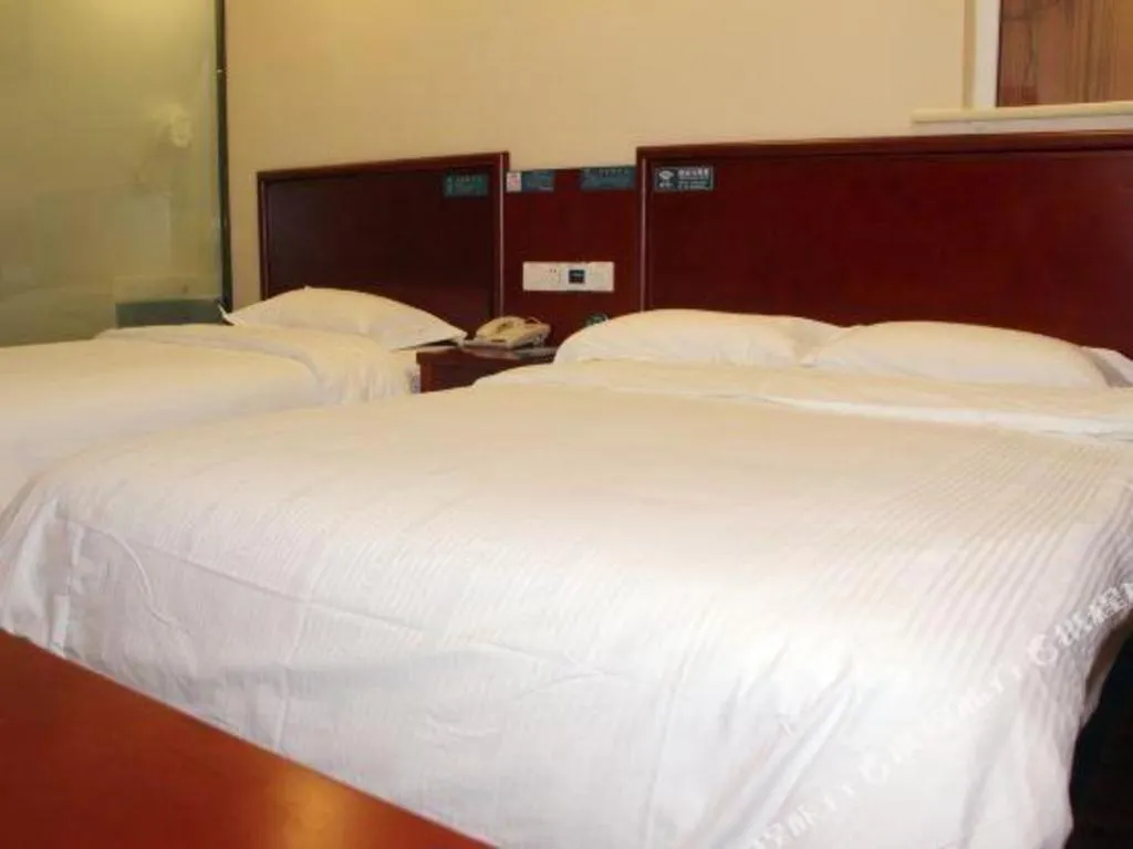 Bed in GreenTree Alliance Beijing Tiantan DonGMEn Hotel