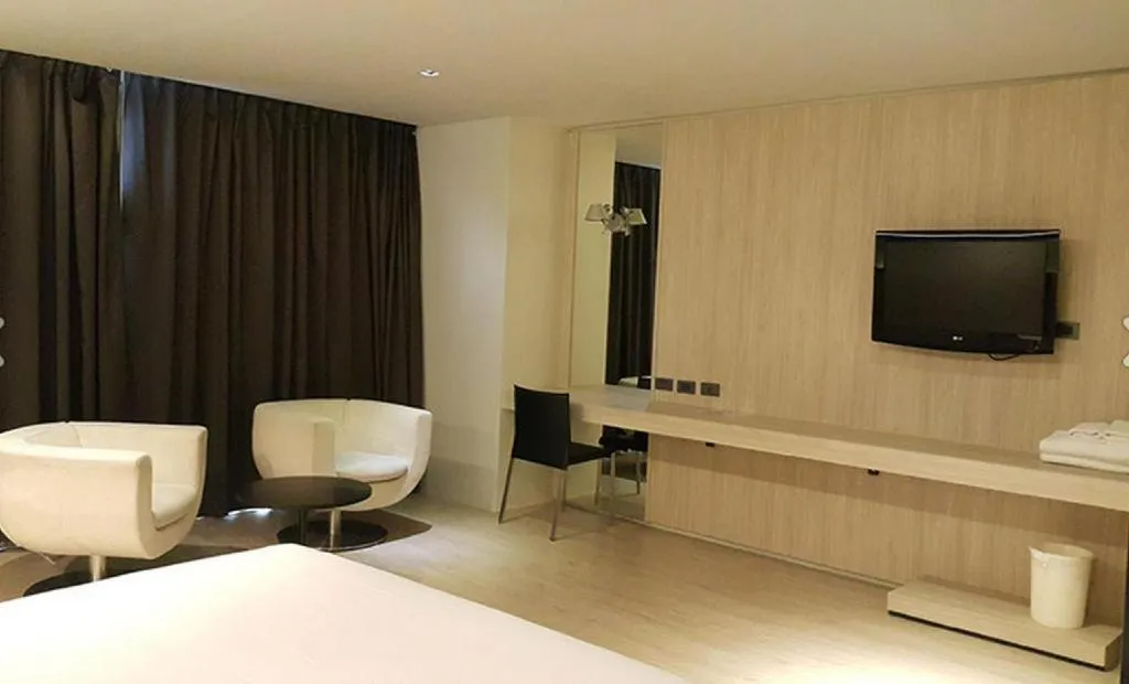 Bed in The Heritage Silom Hotel