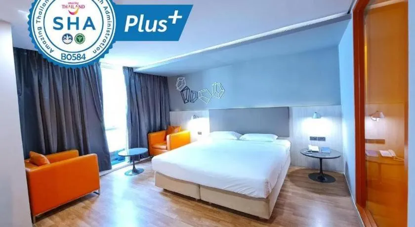 Bed in The Heritage Silom Hotel