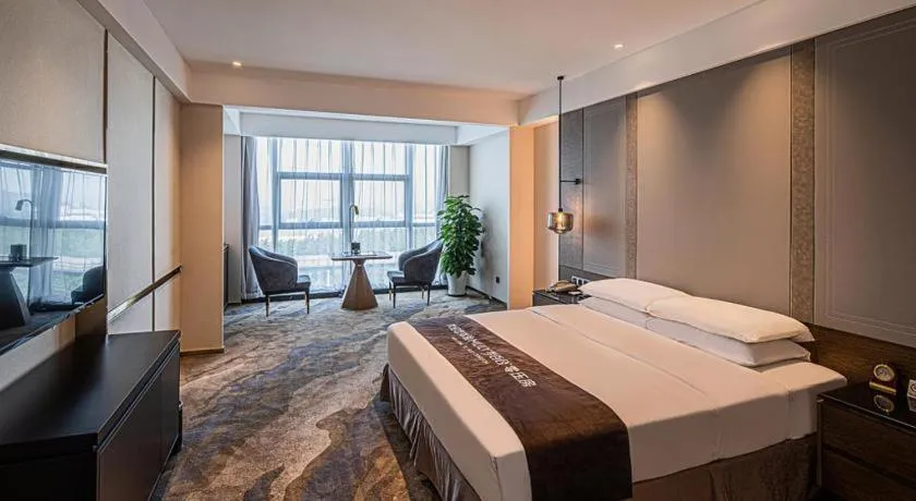 Bed in Grand Metropark Hotel Chongqing