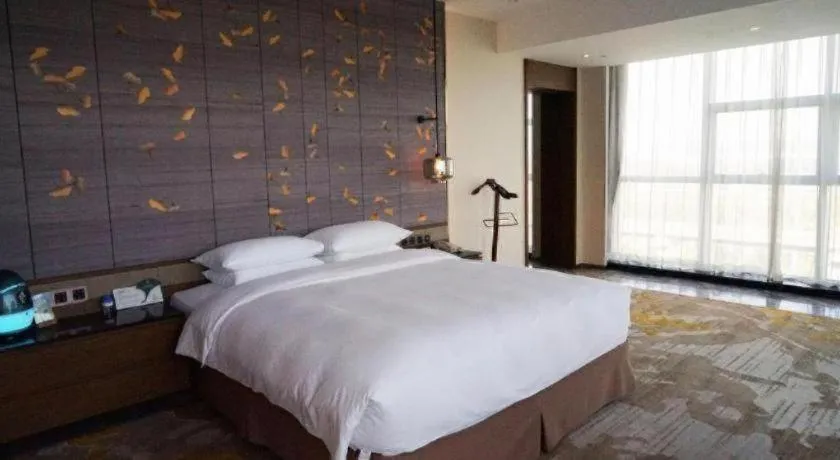 Bed in Grand Metropark Hotel Chongqing