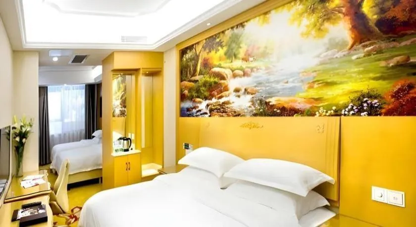 Bed in GreenTree Inn Shenzhen DonGMEn Business Hotel