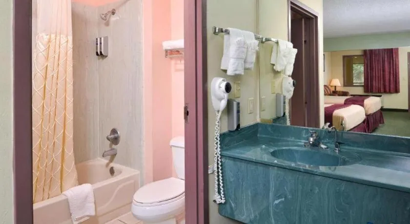 Americas Best Value Inn Gonzales