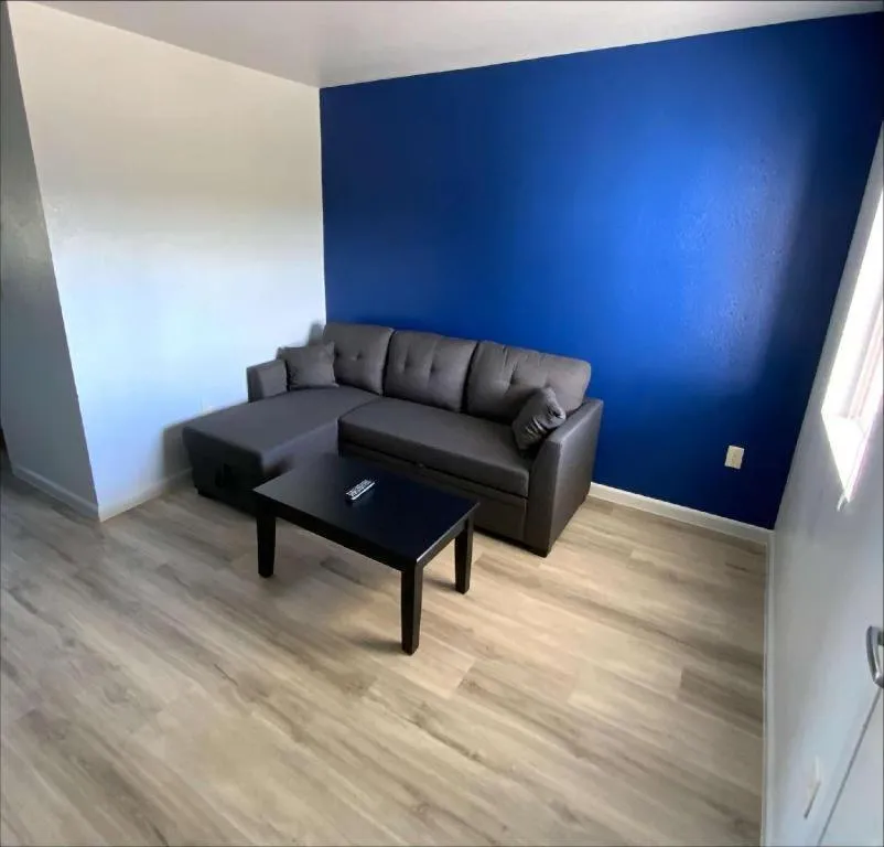 Americas Best Value Inn Gonzales