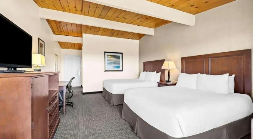 Bed in Best Western Vista Manor Lodge