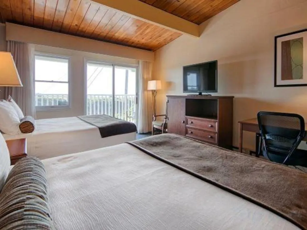 Bed in Best Western Vista Manor Lodge