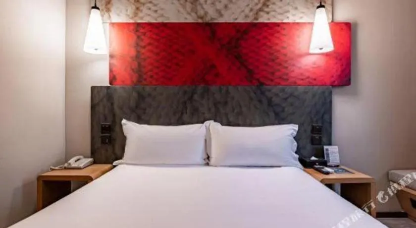 Bed in Ibis Ya An Langqiao