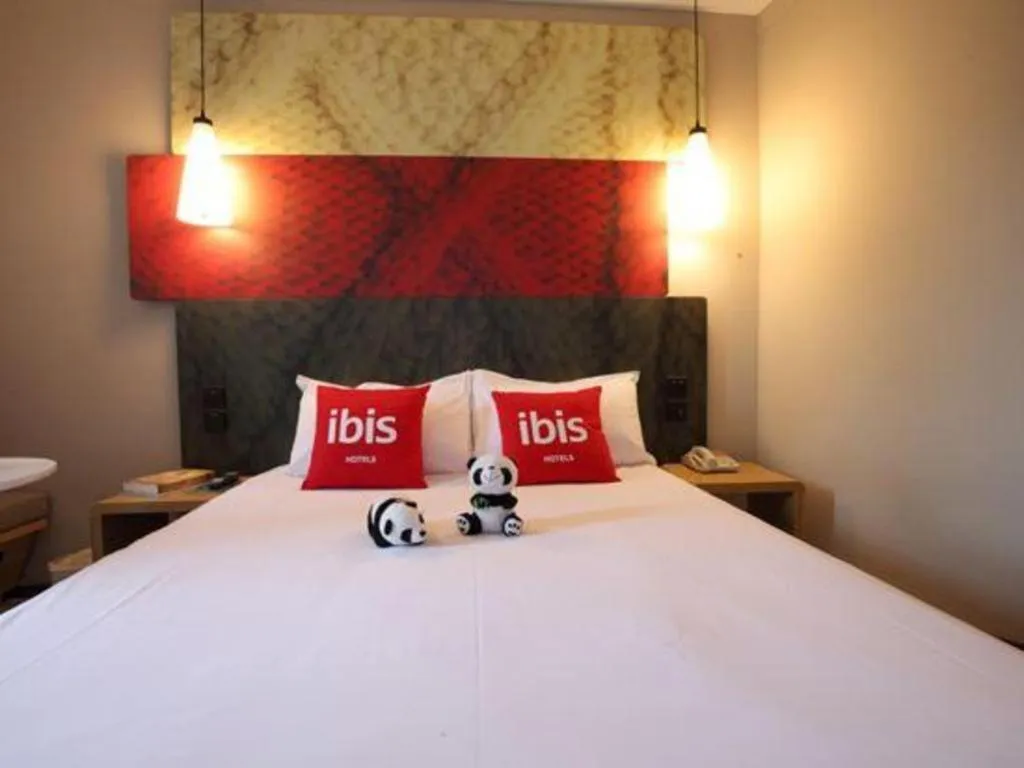 Bed in Ibis Ya An Langqiao