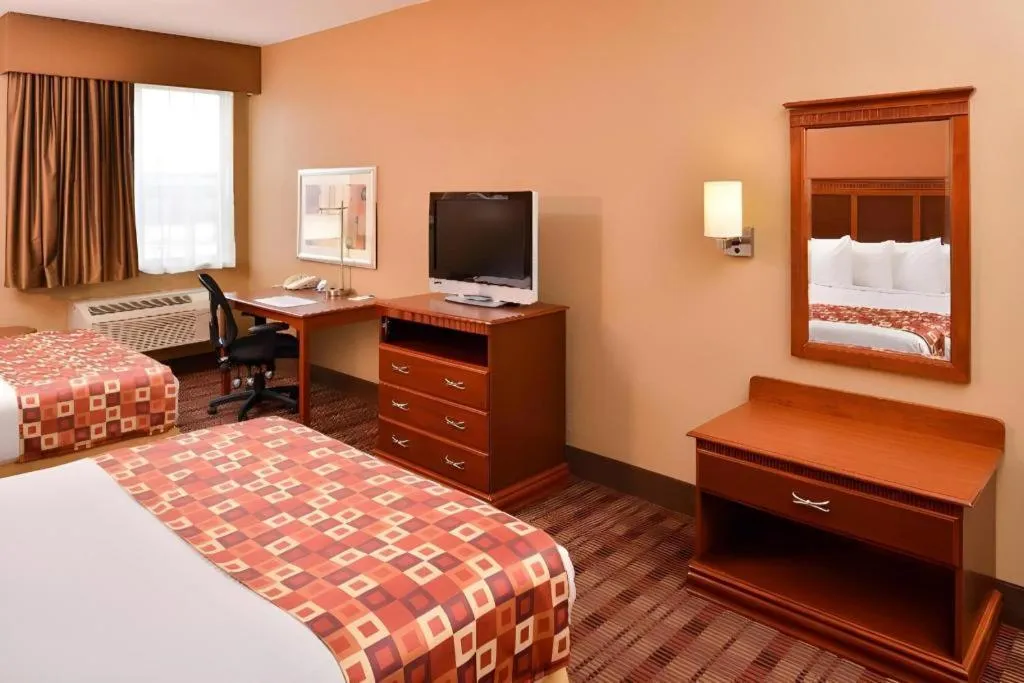 Bed in Best Western Plaquemine Inn