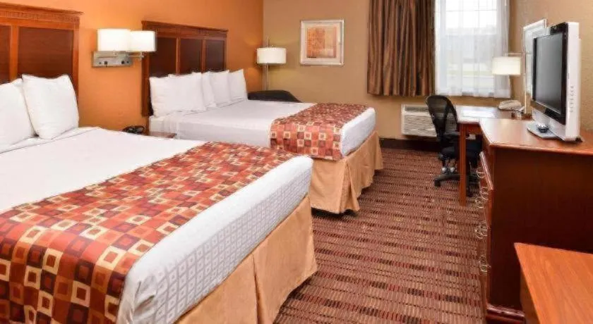 Bed in Best Western Plaquemine Inn