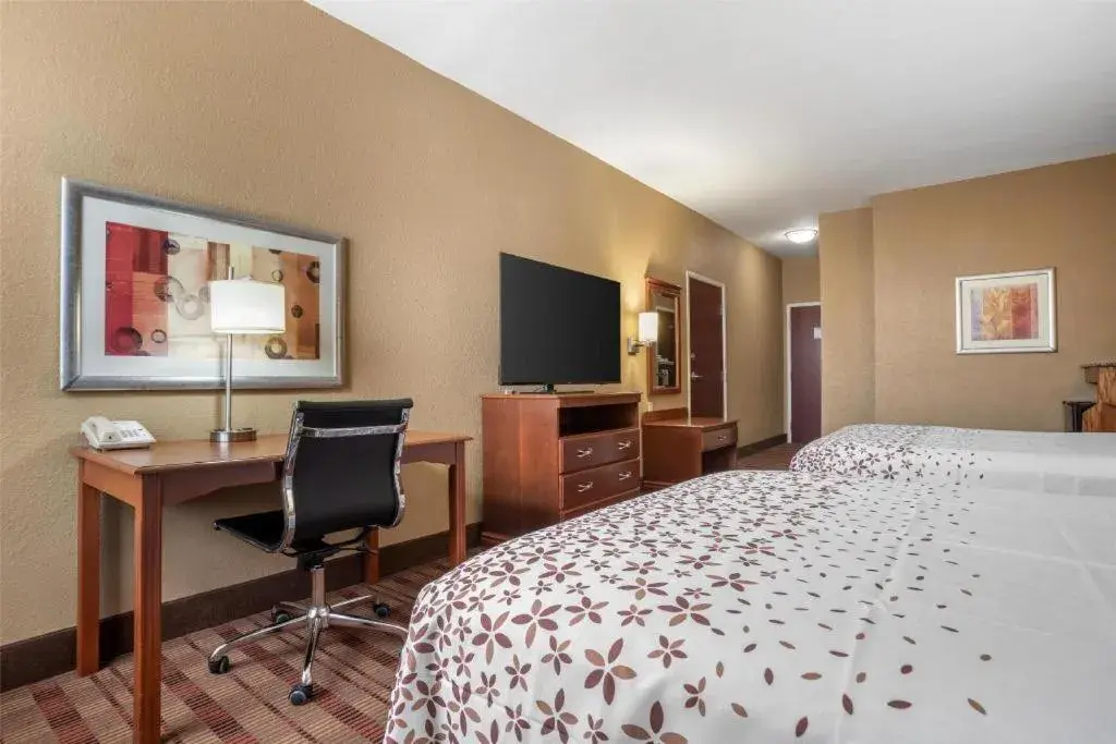 Bed in Best Western Plaquemine Inn Bed in Best Western Plaquemine Inn