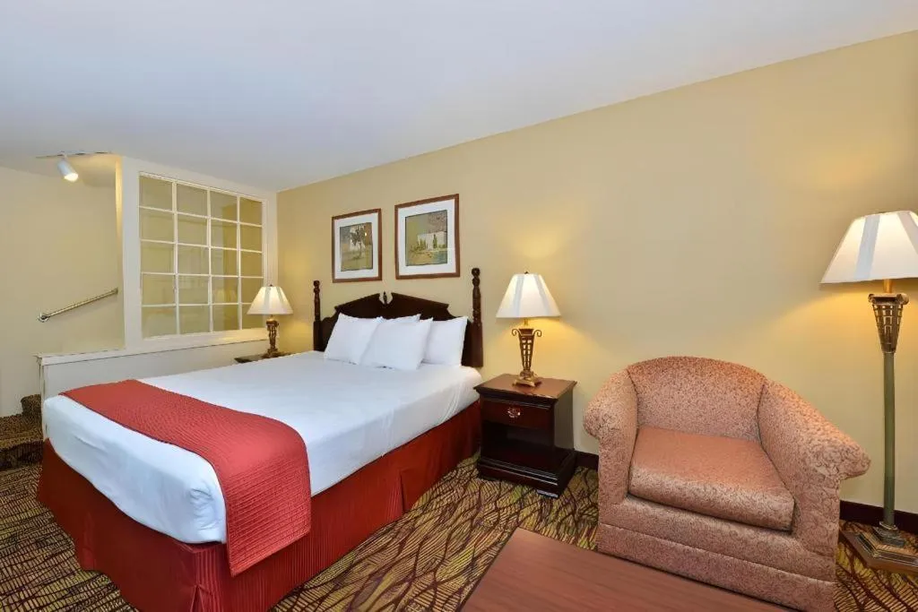 Bed in Best Western Inn