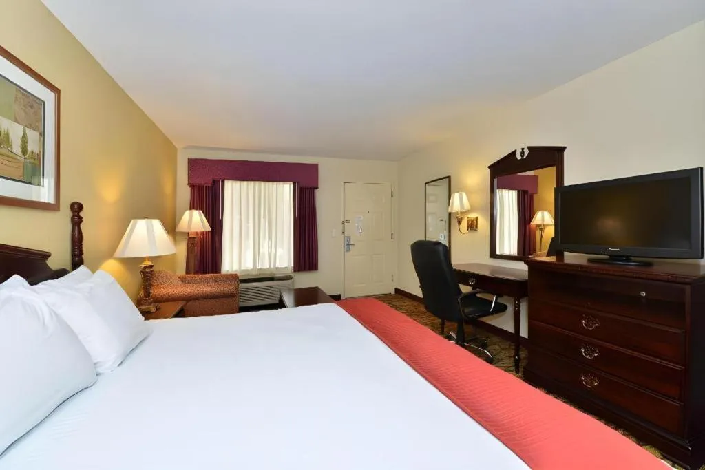 Bed in Best Western Inn