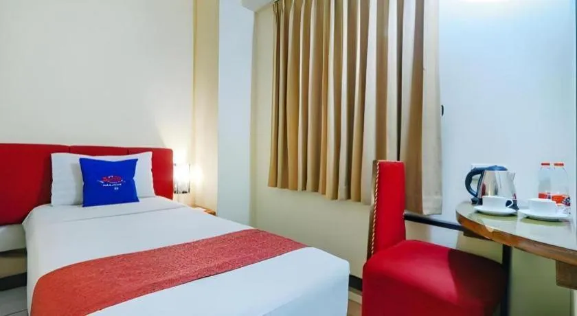 Bed in Hotel Marlin Pekalongan Managed by Dafam