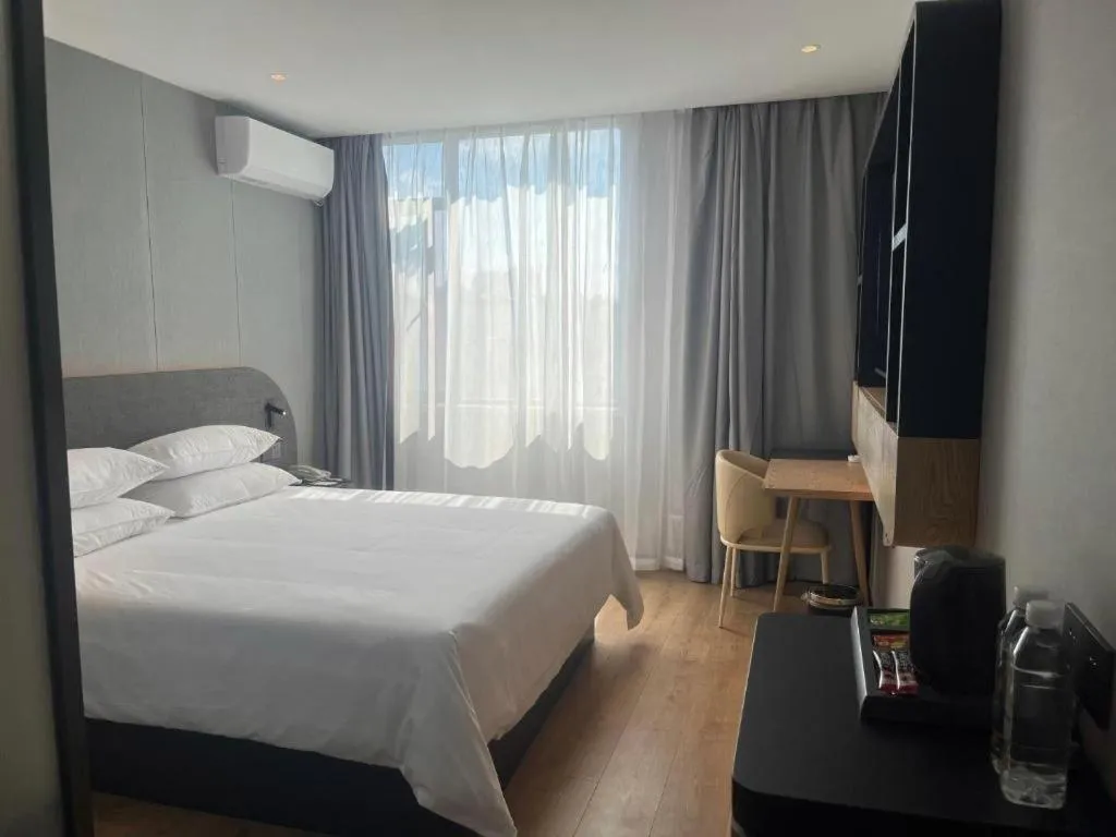 Bed in Jinjiang Inn Qingdao Development Zone Jinggangshan Rd.