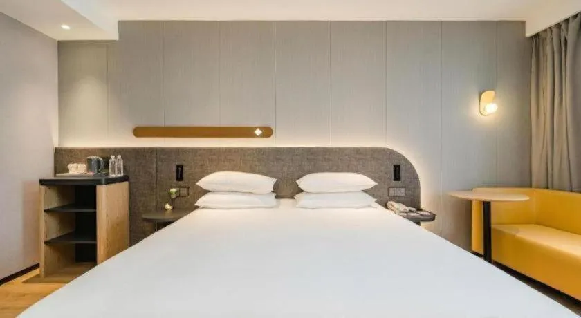 Bed in Jinjiang Inn Qingdao Development Zone Jinggangshan Rd.