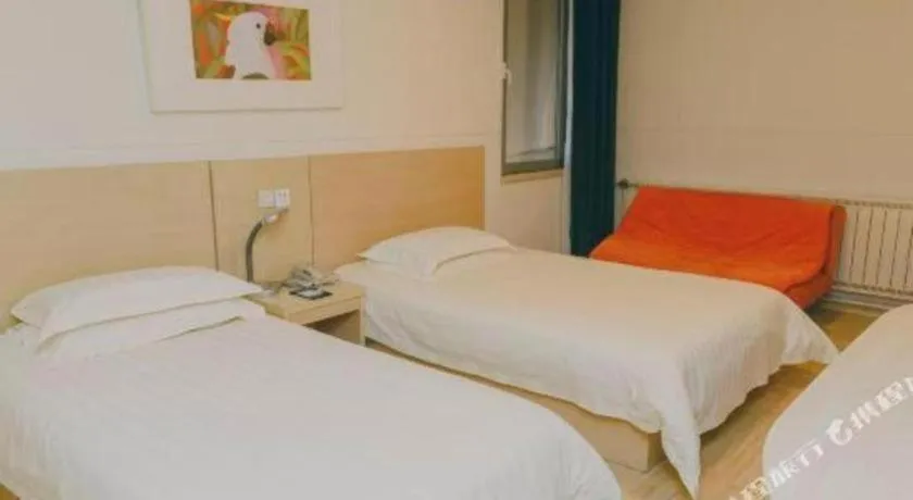 Bed in Jinjiang Inn Qingdao Development Zone Jinggangshan Rd.