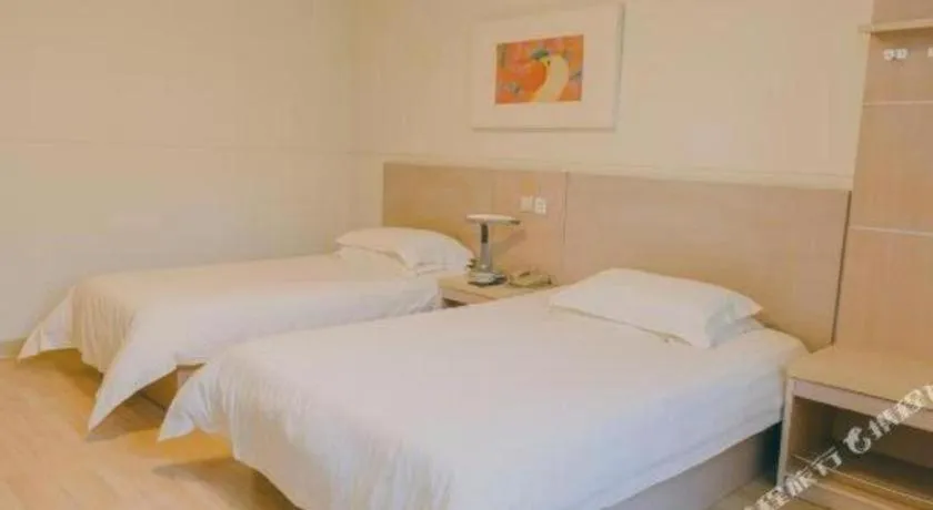 Bed in Jinjiang Inn Qingdao Development Zone Jinggangshan Rd.