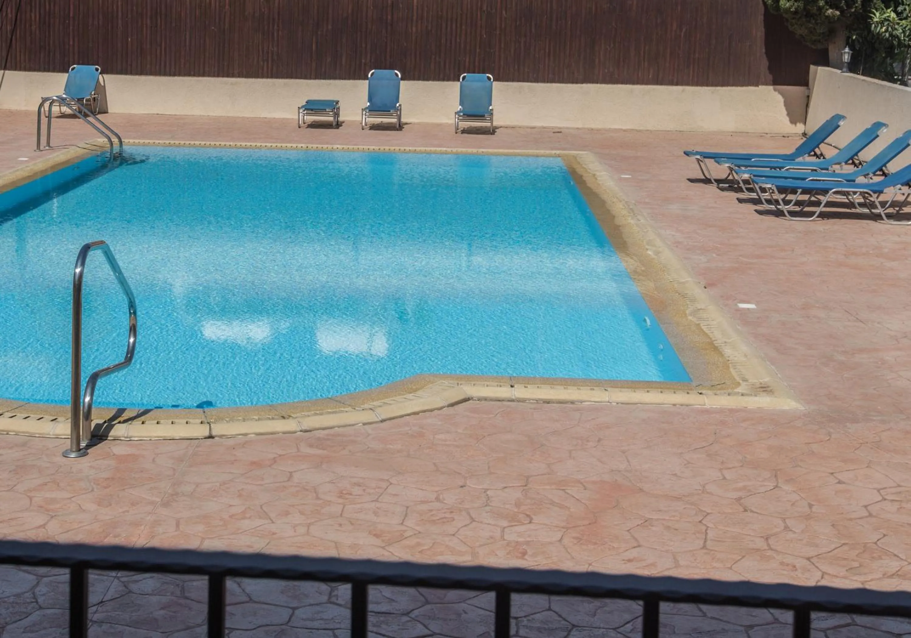 Swimming pool in Napiana Apartments