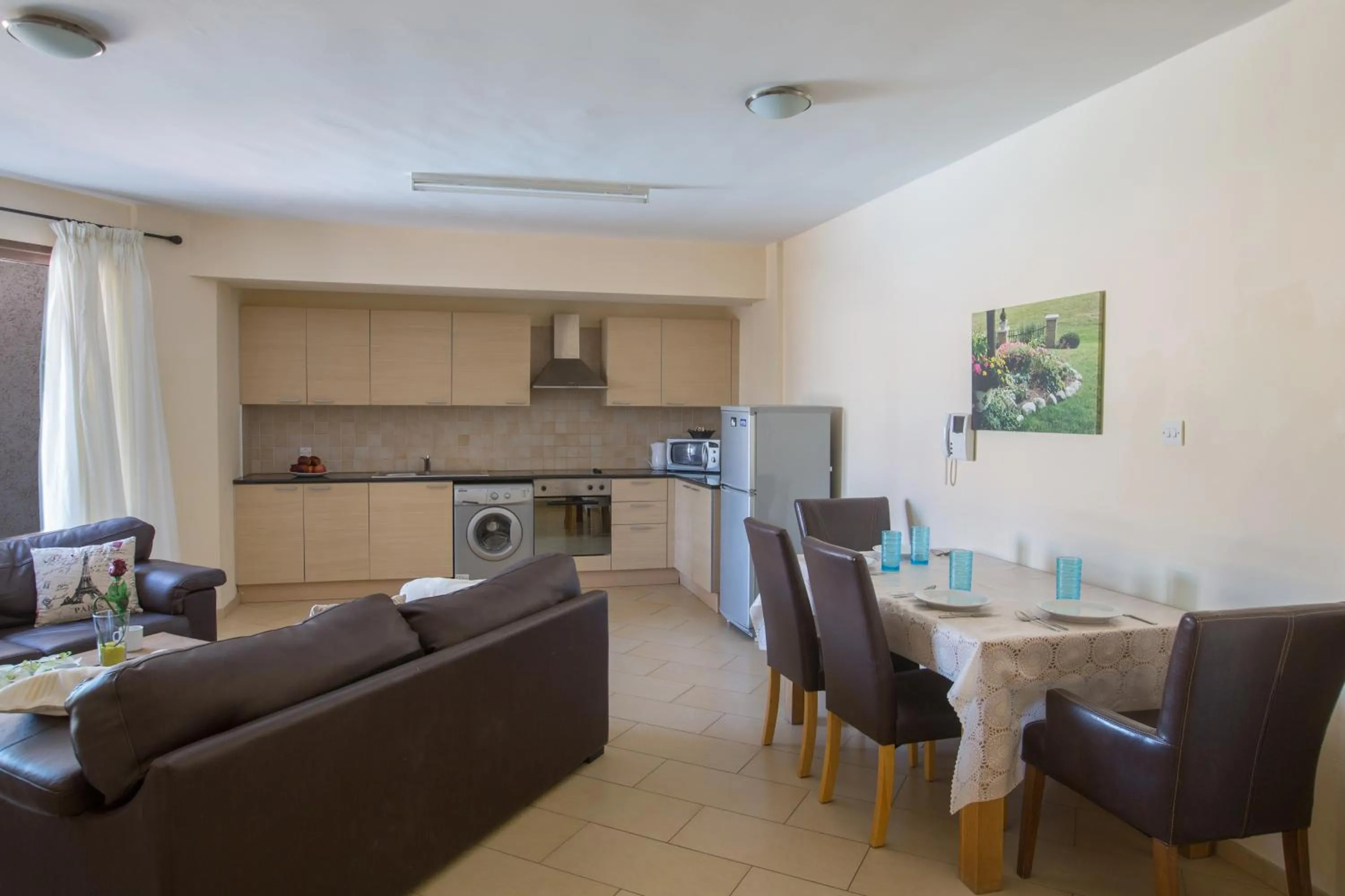 TV and multimedia in Napiana Apartments