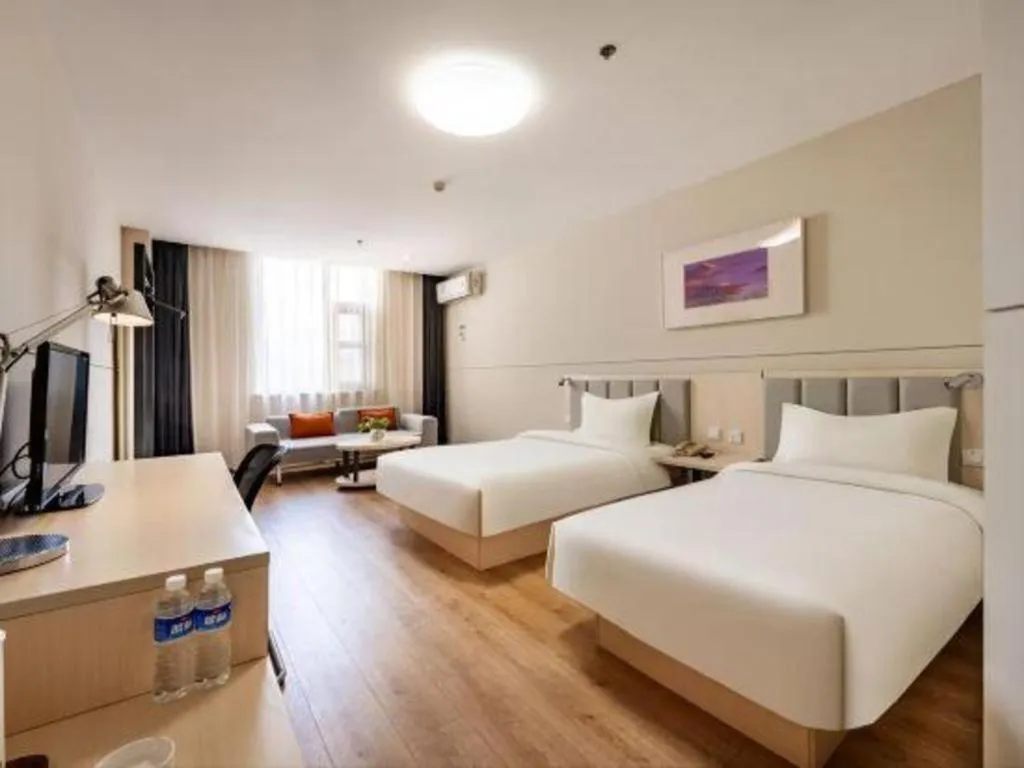 Bed in JinJiang Inn Baoji Administra Tion Center