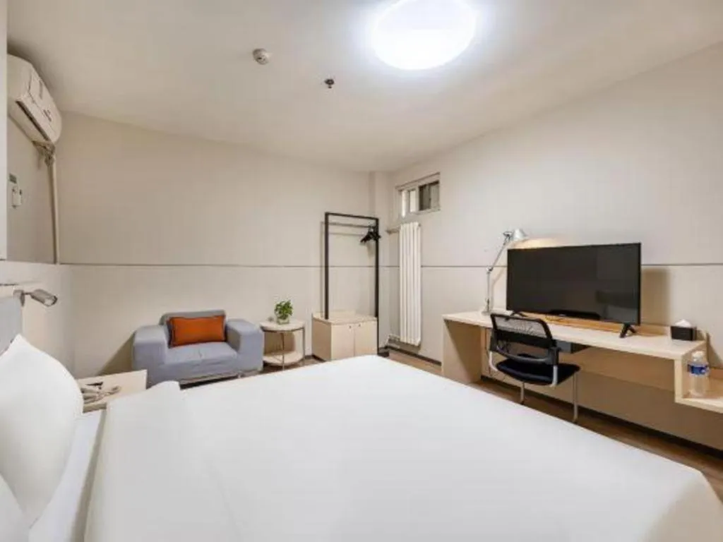 Bed in JinJiang Inn Baoji Administra Tion Center