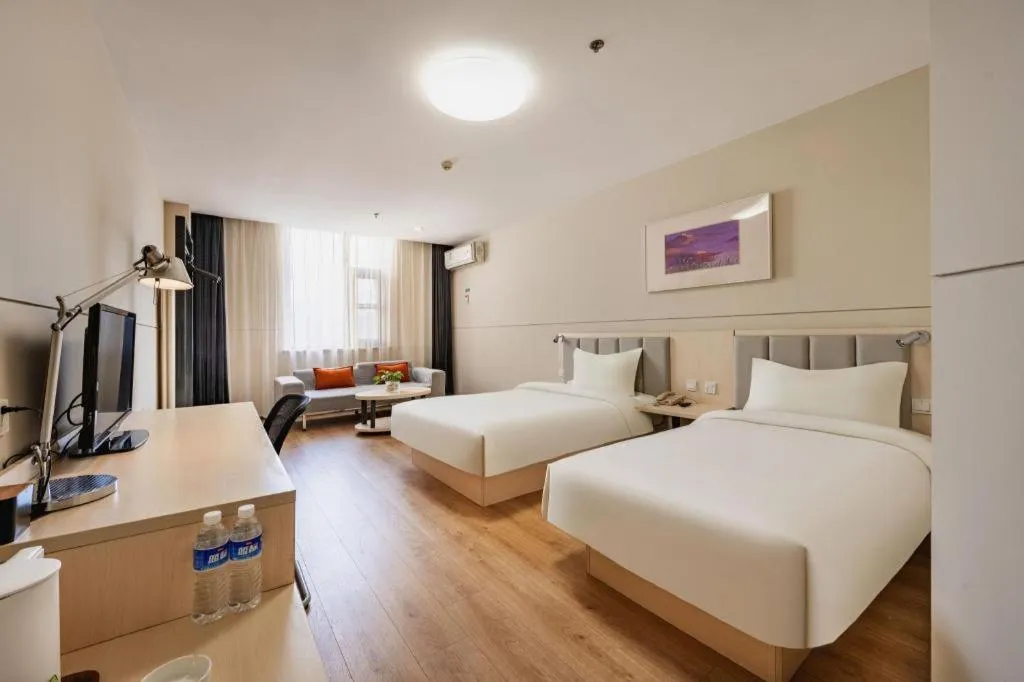 Bed in JinJiang Inn Baoji Administra Tion Center