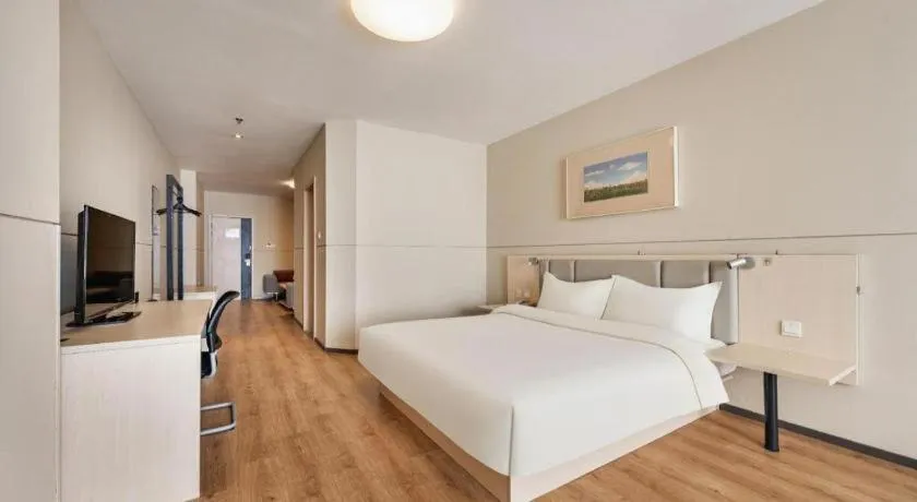 Bed in JinJiang Inn Baoji Administra Tion Center