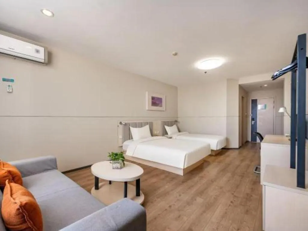 Bed in JinJiang Inn Baoji Administra Tion Center