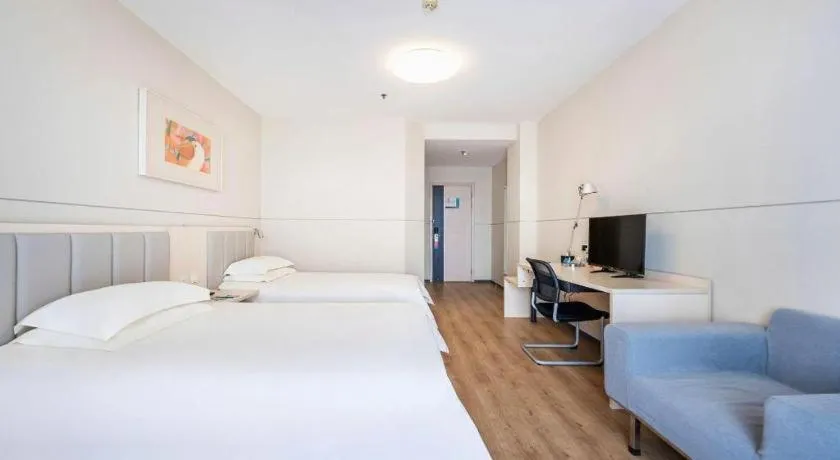 Bed in JinJiang Inn Baoji Administra Tion Center