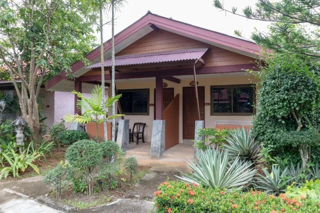 OYO 1046 Noppharat resort