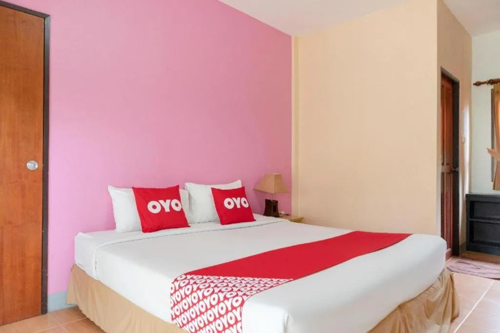 Bed in OYO 1046 Noppharat resort