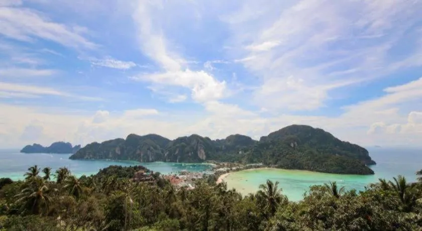 OYO 1103 Pirates House Hotel