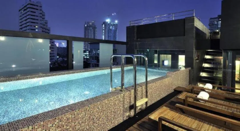 Hiptique Sukhumvit 13